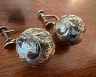 Sterling Silver Etched Ball Screwback Earrings
