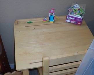 SCHOOL DESK