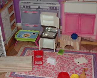 DOLL HOUSE FURNITURE