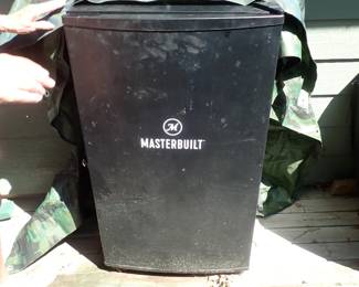 MASTERBUILT SMOKER