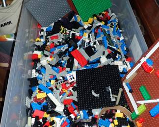 LEGO'S BINS OF THEM