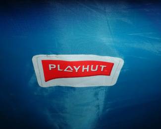 PLAY HUTS