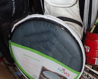 SWIVEL CUSHION