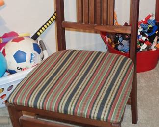 SIDE CHAIR
