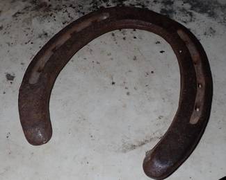 HORSE SHOE