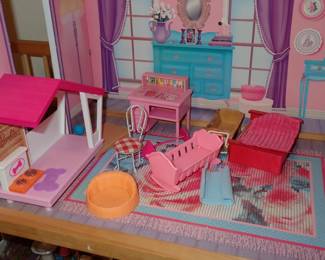 DOLL HOUSE FURNITURE