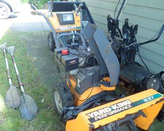 YARD KING SNOW BLOWER