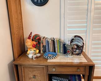 Rooster decor and vintage cart 