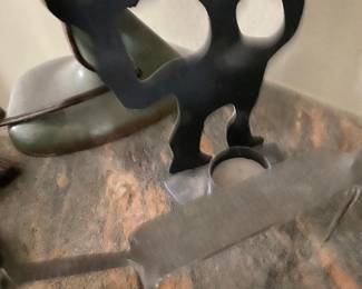 Figurines