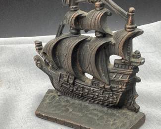 Ship door stop