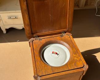 Commode, antique