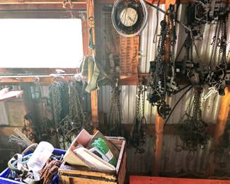 HUNDREDS of Antique Small Game Iron Traps