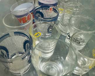 souvenirs glasses