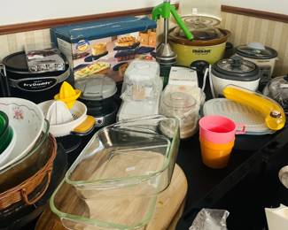 Large Lot of Kitchen Appliances, Cookware, Glassware & Household Essentials