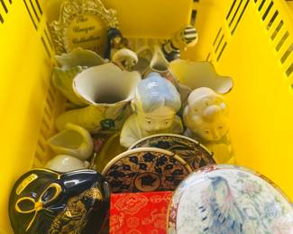 Assorted Porcelain Collectibles, Trinket Boxes & Decorative Ceramics Lot