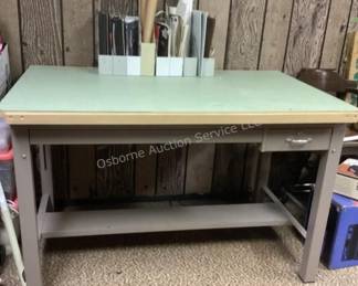 Drafting table