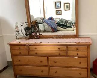 Dresser & mirror