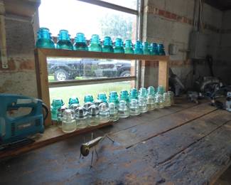 VINTAGE INSULATORS