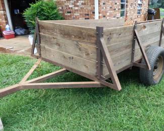 ANTIQUE FARM WAGON (SEE NEXT PIC)