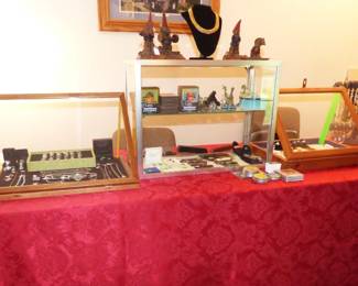 JEWELRY TABLE