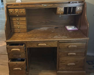 Lot 114: Wooden Roll-Top Desk with Drawers and Storage Compartments