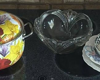 Lot 107: Floral Stock Pot with Lid, Glass Bowl, and Ceramic Dish Set