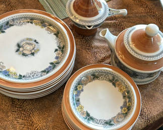 Lot 18: Ceramic Plates and Lidded Serving Pots Set