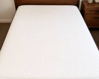 Queen Beautyrest foam mattress set
