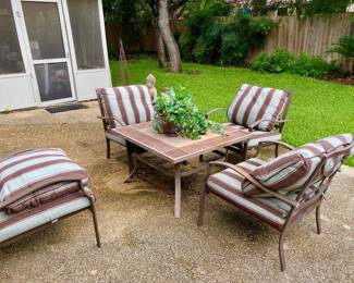 nice outdoor set 