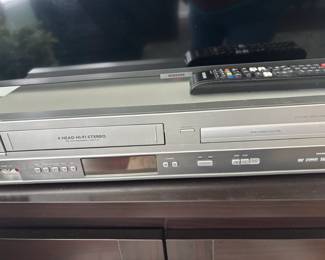 Philips DVP V DVD Player or VCR Combo