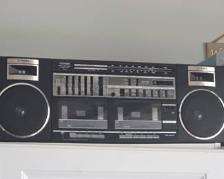 Fisher PH-463 Stereo High Fidelity System AC/DC Boombox