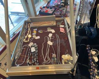 Jewlery