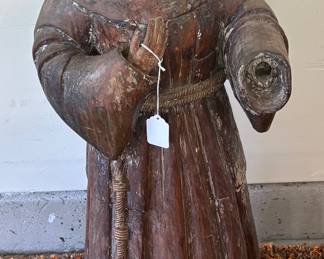Very large Santos carving.