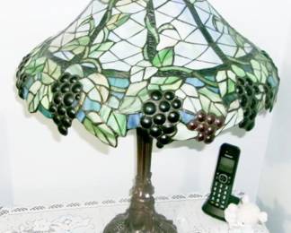 STAINED GLASS LAMP