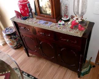 CONSOLE CABINET