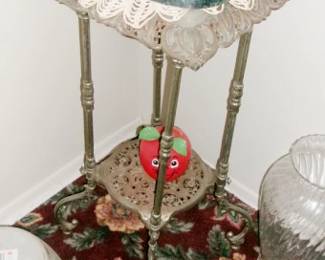 PLANT STAND