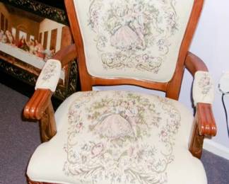 ARM CHAIR