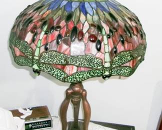 STAINED GLASS LAMP