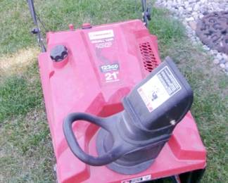 TROY BILT SNOWBLOWER