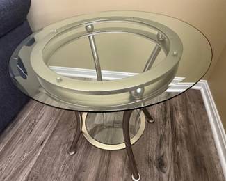 GLASS END TABLE