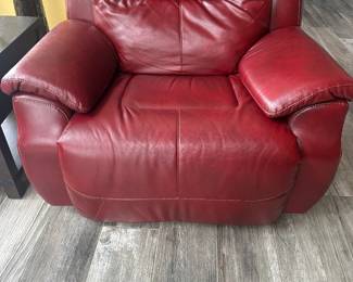LEATHER RECLINER (powered)