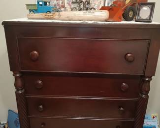 Mahogney Chest of Drawers