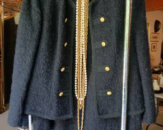 Nice women's clothing sz 8 to 10
