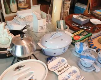 Misc vintage and modern items 