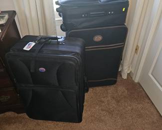 Like new luggage