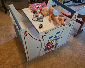 Kids toy table with trunk bench's