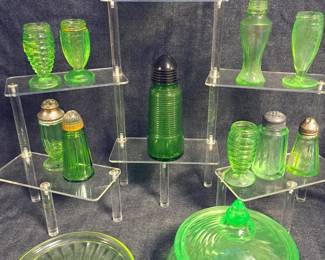 MOST VASELINE GLASS LOT