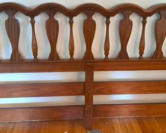 KING SIZE HEADBOARD