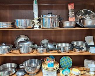 COOKWARE LOT