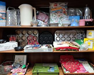 BAKEWARE LOT